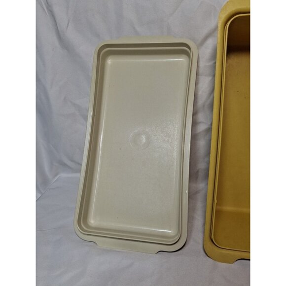 VTG Tupperware Rectangle Bread Box 171  with Lid Base 172 Harvest Gold Retro - Picture 5 of 9